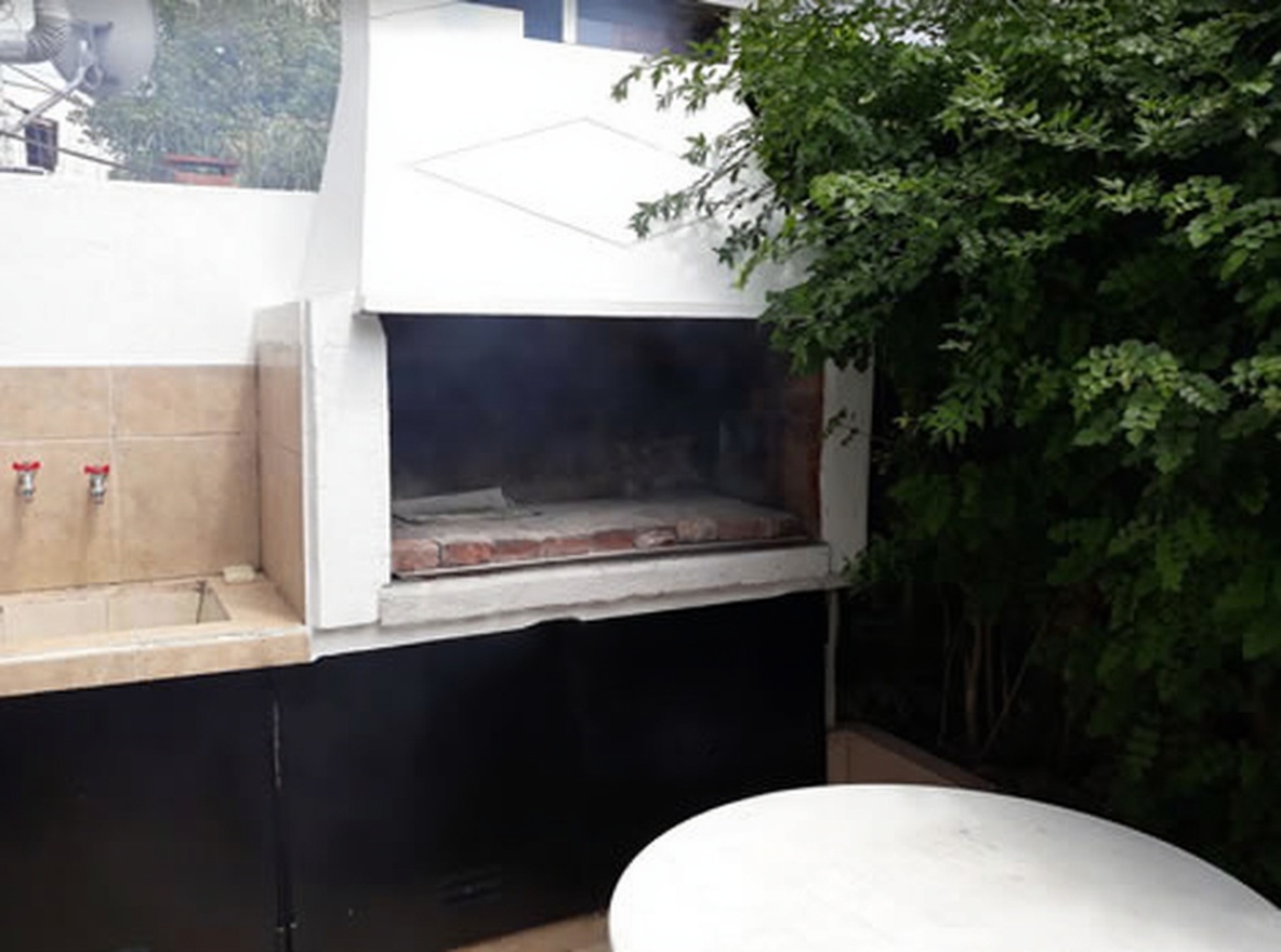 Dúplex con pileta y parrilla a 300 metros del mar en Mar del Tuyú miniatura 9