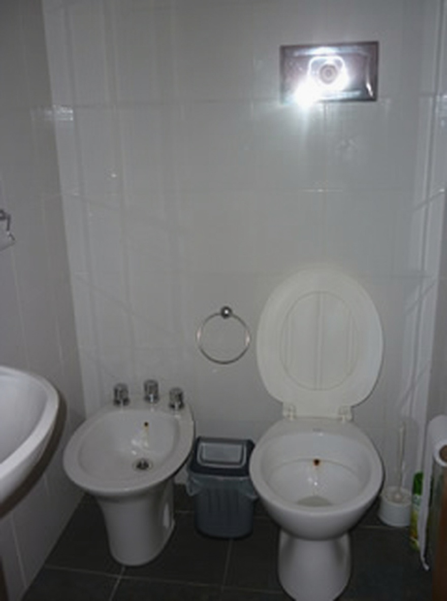 Dúplex con parque y parrilla a 300 metros del mar en Mar del Tuyú miniatura 5