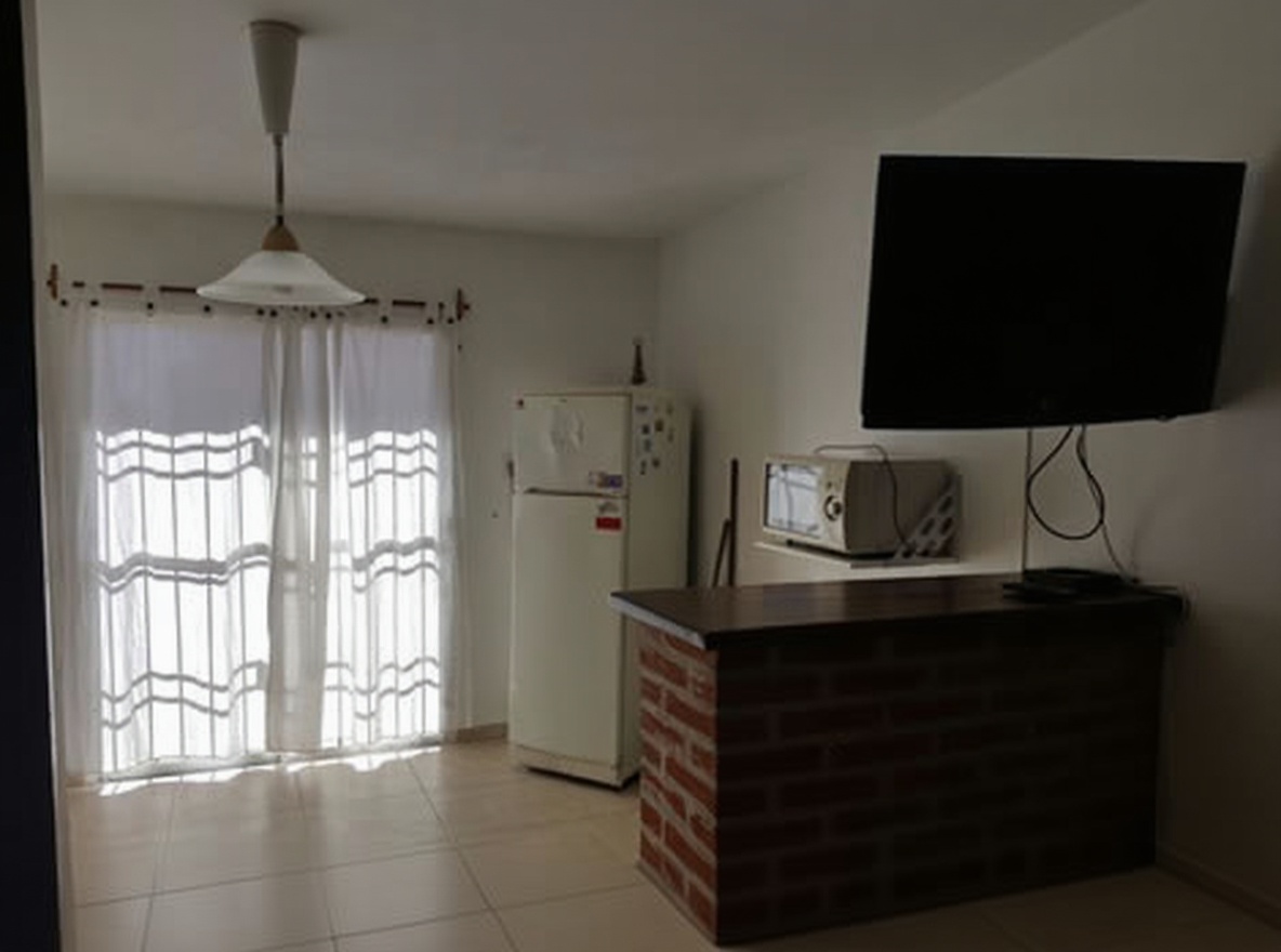 Dúplex con vista al mar frente al mar en Mar del Tuyú miniatura 3