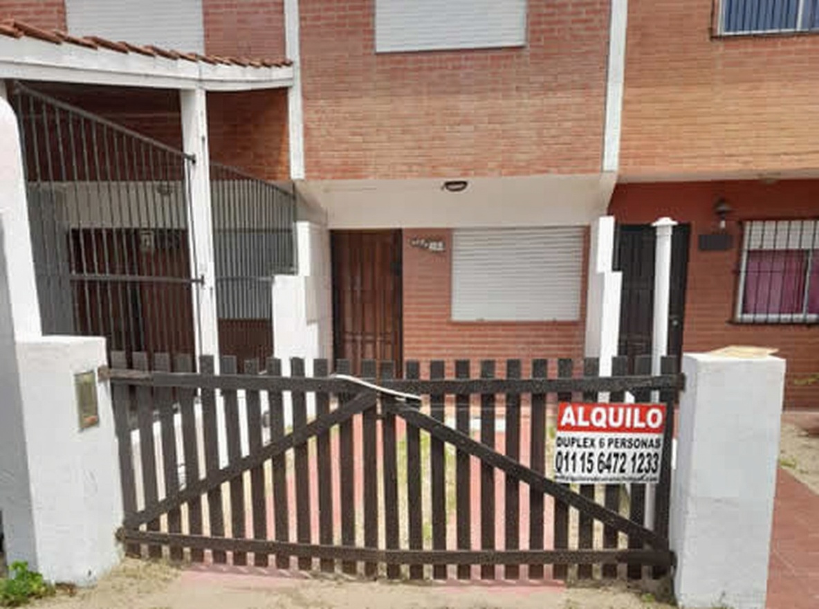 Dúplex a 50 metros del mar en Mar del Tuyú foto 1