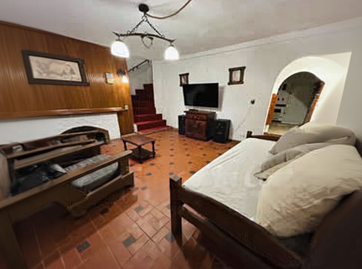 Dúplex con patio y parrilla en Costa del Este miniatura 4