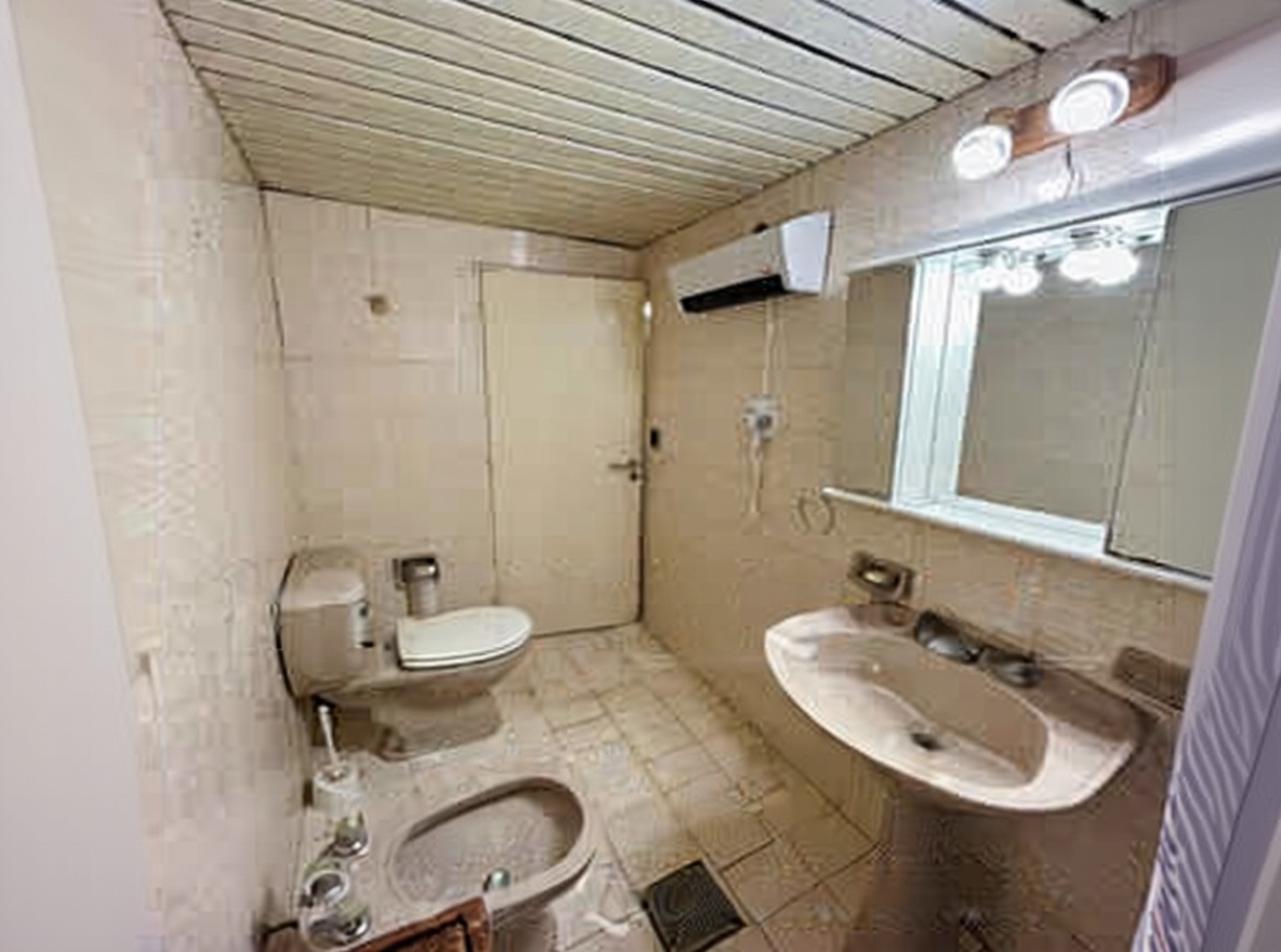 Dúplex con patio y parrilla en Costa del Este miniatura 9