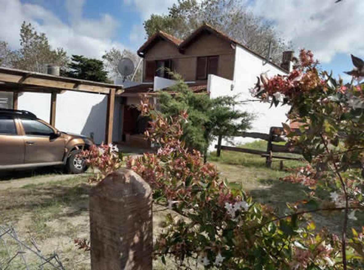 Dúplex para 5 personas con garage cerca de la playa en Costa Azul