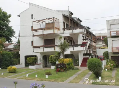 Dúplex en zona tranquila de Villa Gesell, a 2 cuadras de la playa