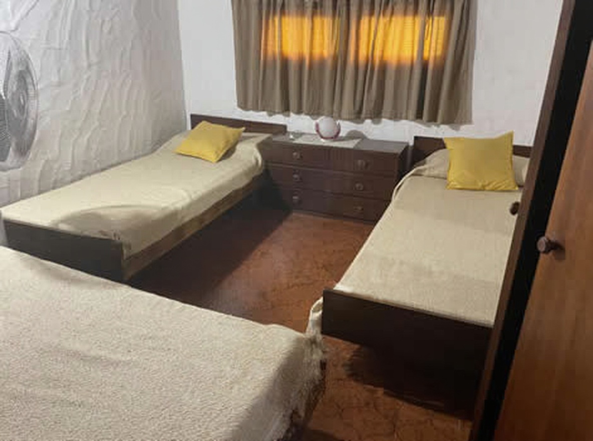 Dúplex en zona tranquila de Villa Gesell, a 2 cuadras de la playa miniatura 5