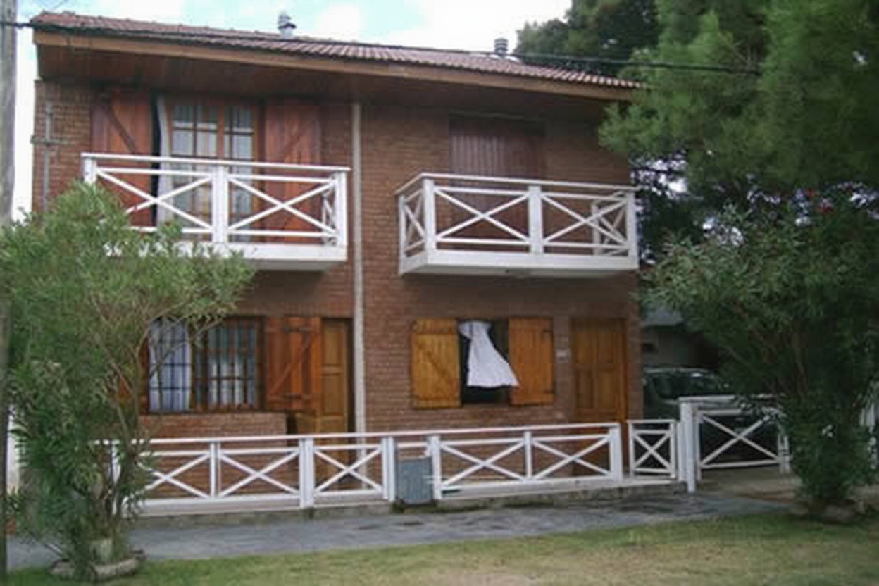 Dúplex de 3 dormitorios a 3 cuadras del mar en San Clemente del Tuyú