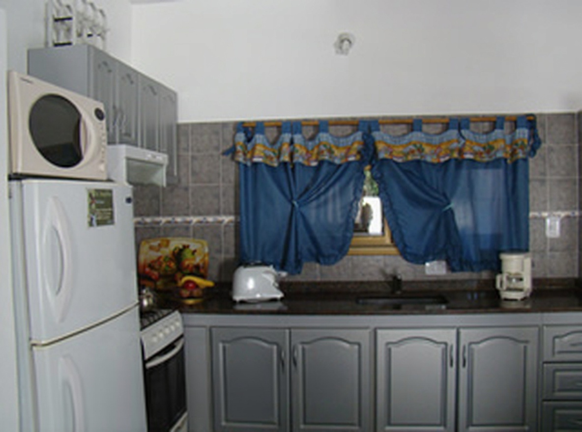 Dúplex con pileta y parrilla en Costa del Este miniatura 3