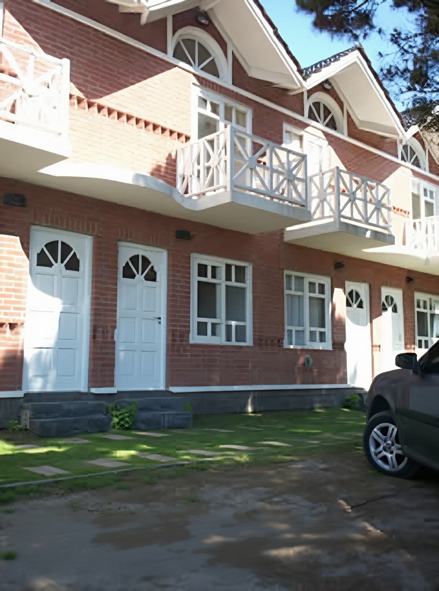 Dúplex con balcón y vista al mar frente al mar en Costa del Este miniatura 2