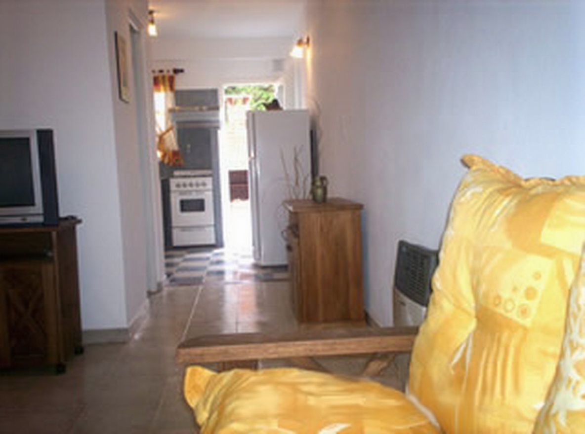 Dúplex con balcón y vista al mar frente al mar en Costa del Este miniatura 3