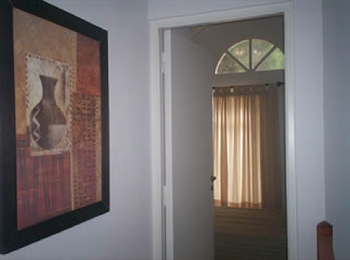 Dúplex con balcón y vista al mar frente al mar en Costa del Este miniatura 7