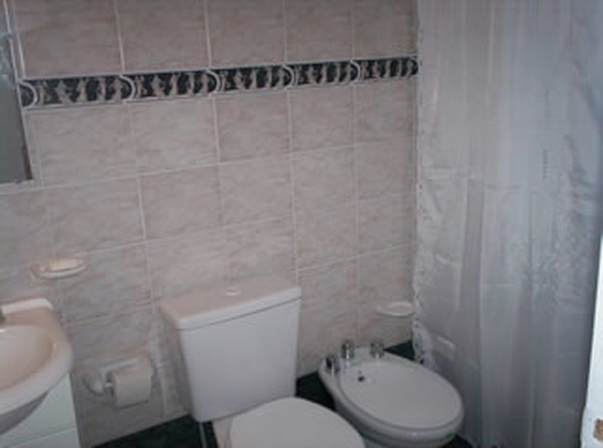 Dúplex con balcón y vista al mar frente al mar en Costa del Este miniatura 8