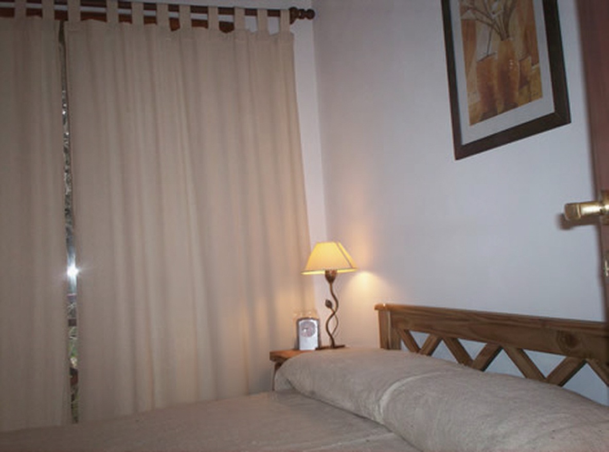 Dúplex con cochera y parrilla frente al mar en Costa del Este miniatura 7