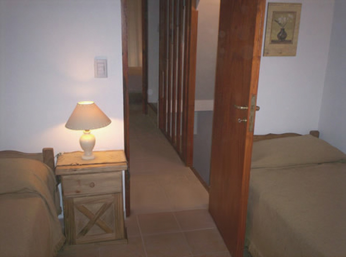 Dúplex con cochera y parrilla frente al mar en Costa del Este miniatura 8