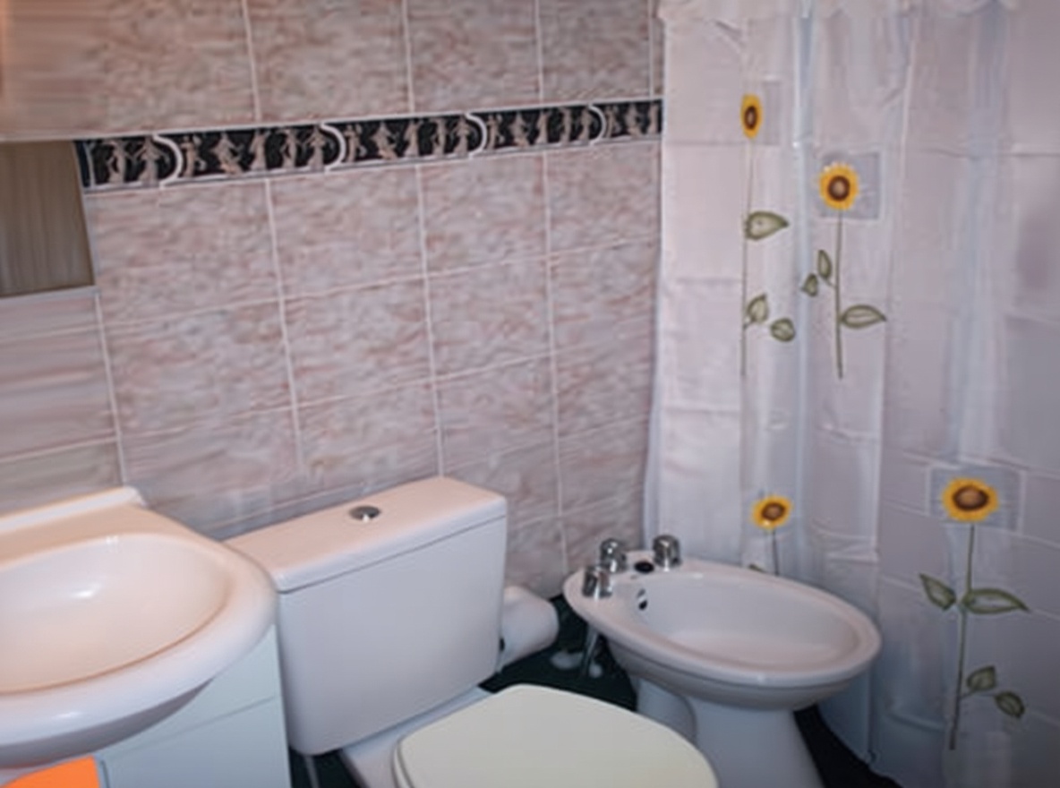 Dúplex con cochera y parrilla frente al mar en Costa del Este miniatura 11