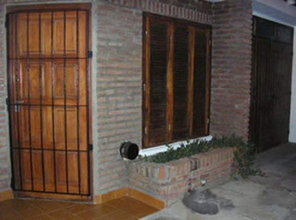 Dúplex para 4 personas a 40 metros de la playa en Mar de Ajó miniatura 3