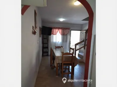 Dúplex con patio y parrilla a 300 metros del mar en Mar del Tuyú foto 4