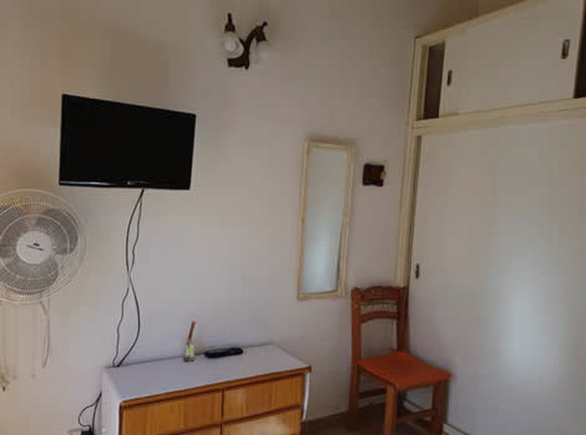 Dúplex de 2 dormitorios y 2 baños frente al mar en Costa del Este miniatura 7