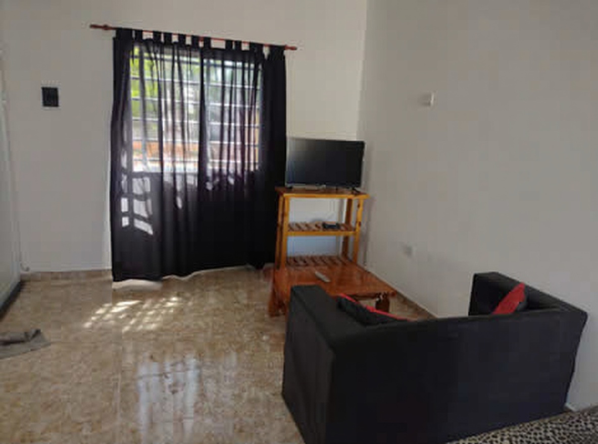 Dúplex con patio y parrilla en Mar del Tuyú miniatura 3