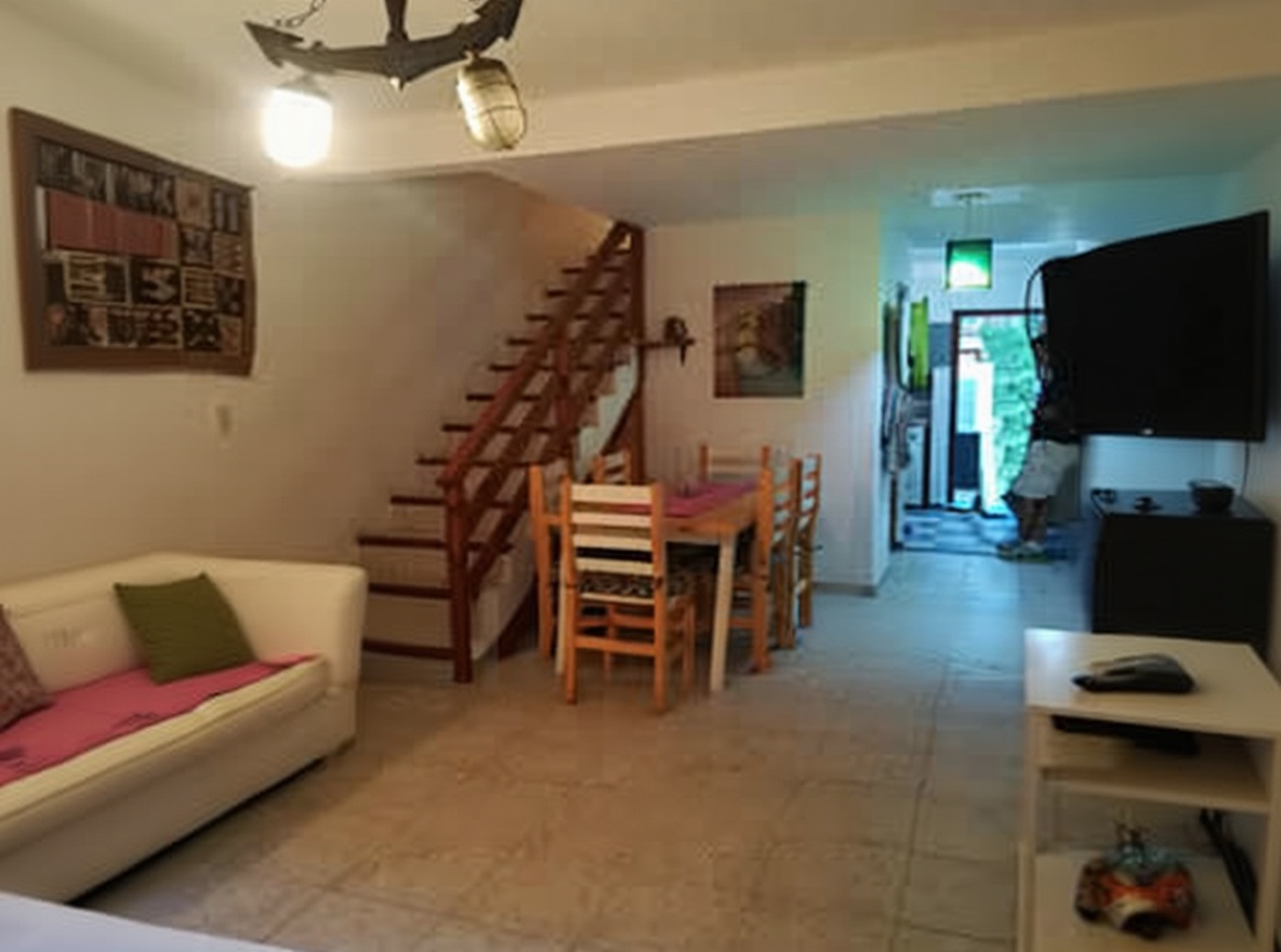 Dúplex con WiFi a 3 cuadras del mar en Costa del Este miniatura 5