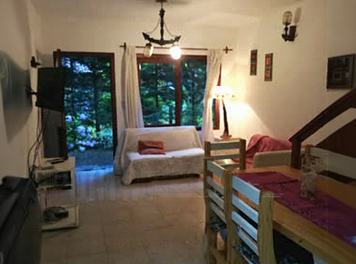 Dúplex con WiFi a 3 cuadras del mar en Costa del Este miniatura 6