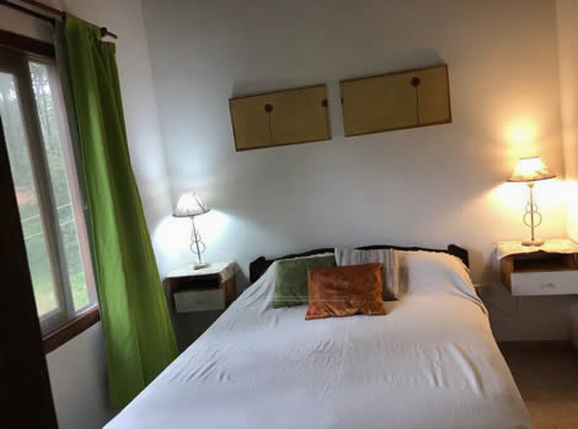 Dúplex con WiFi a 3 cuadras del mar en Costa del Este miniatura 8