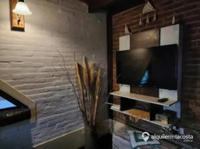 Dúplex con patio y parrilla a 400 metros del mar en Costa del Este foto 4