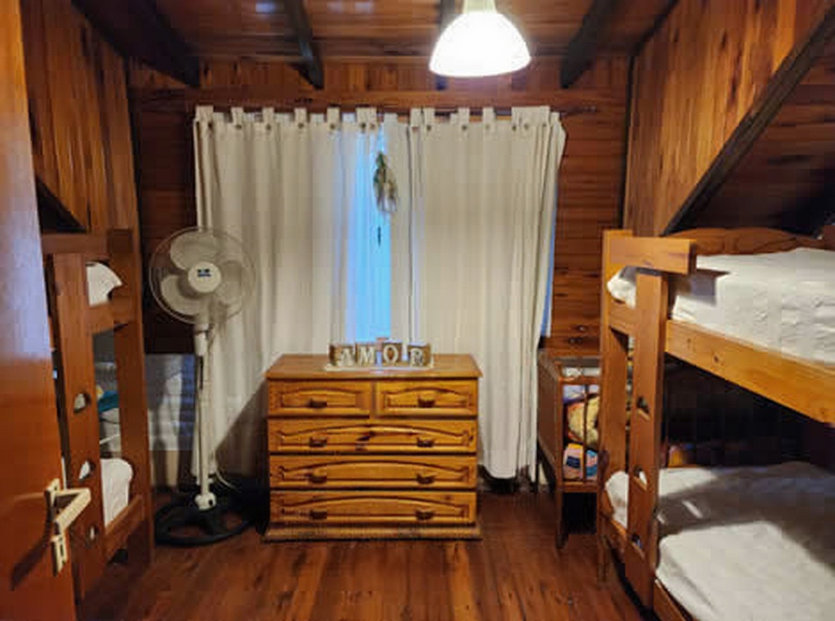 Dúplex con patio y parrilla a 400 metros del mar en Costa del Este miniatura 6