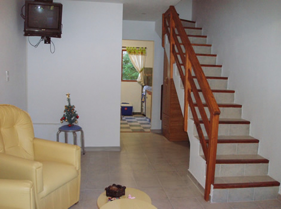 Dúplex cerca del centro en Costa del Este miniatura 4