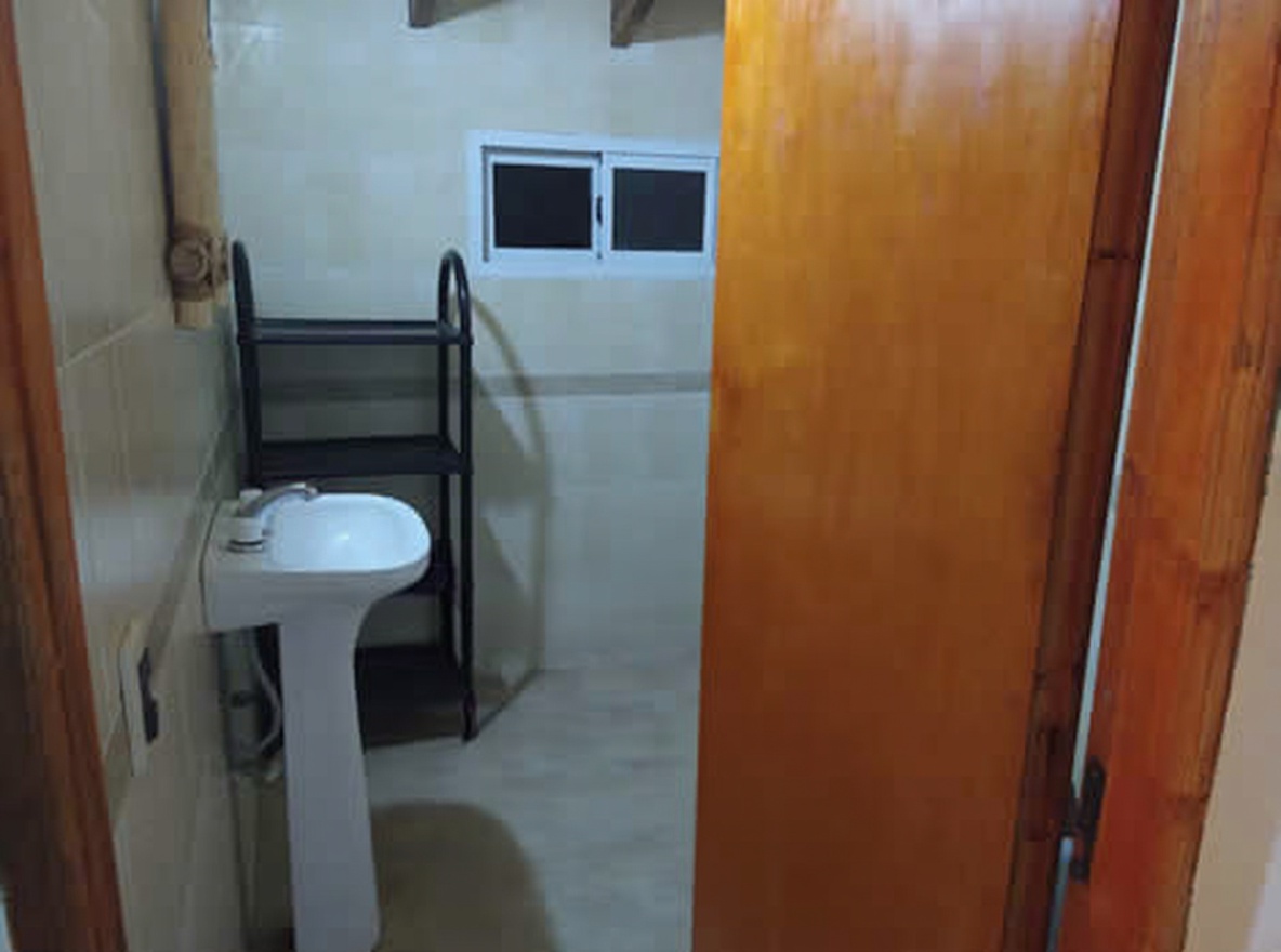 Dúplex de 3 dormitorios en Costa del Este miniatura 5