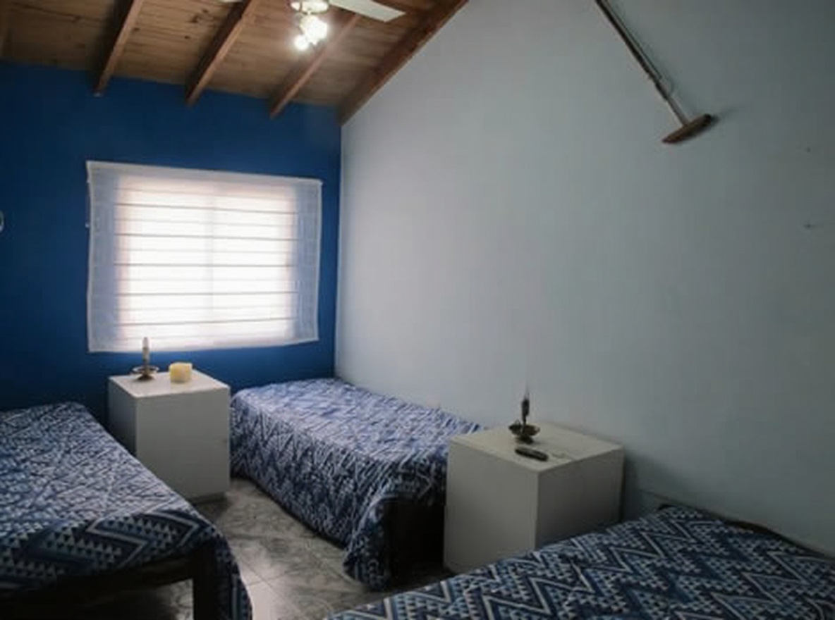 Dúplex con patio y parrilla frente al mar en Mar del Tuyú miniatura 7