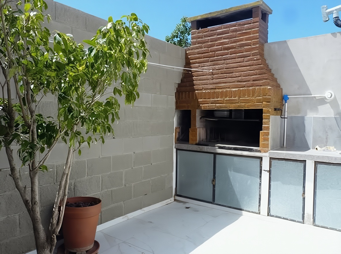 Dúplex con patio y parrilla frente al mar en Mar del Tuyú miniatura 9