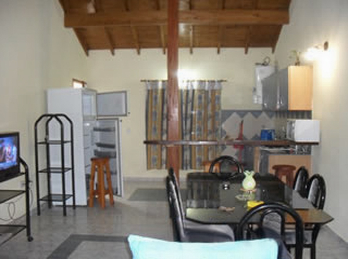 Dúplex y chalet en zona residencial de Mar del Tuyú miniatura 4