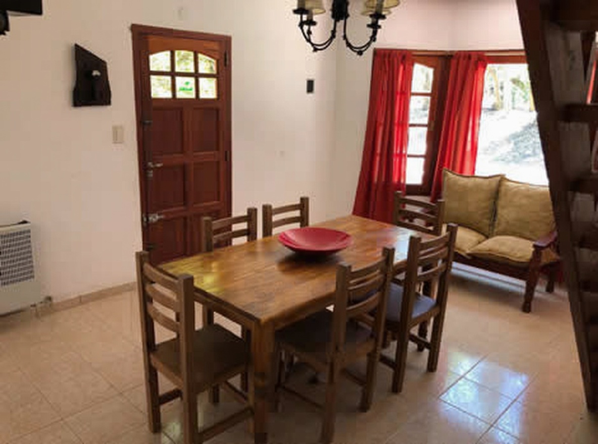 Dúplex con parrilla a 200 metros del mar en Costa del Este miniatura 12