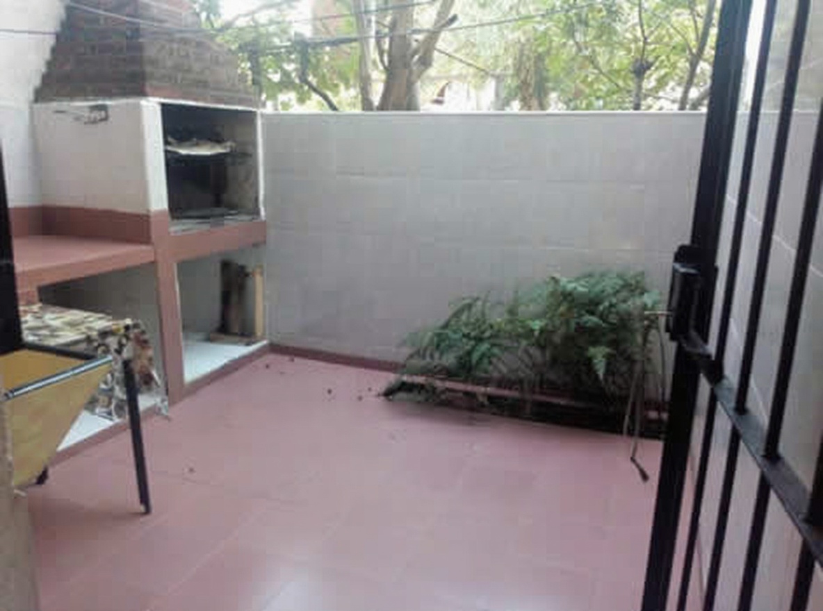 Dúplex y departamento para 4 personas en Mar de Ajó miniatura 6