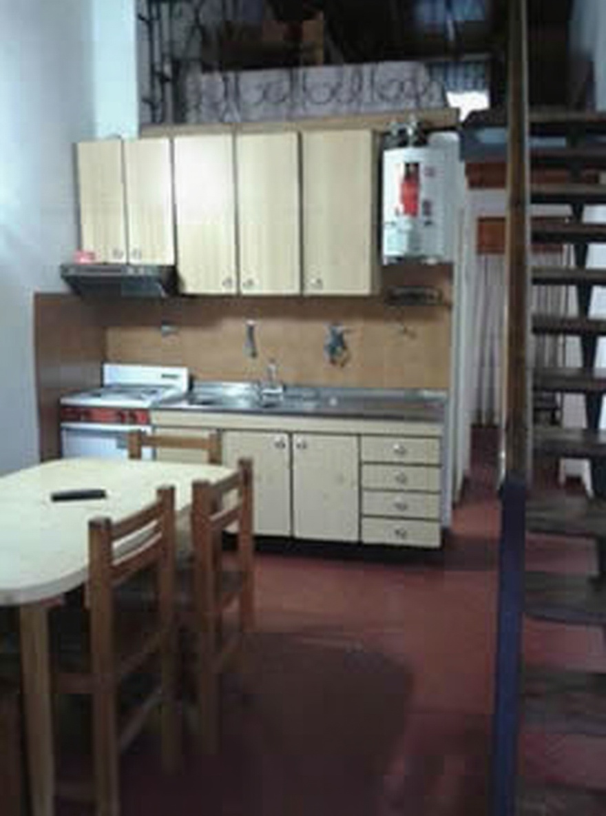 Dúplex y departamento para 4 personas en Mar de Ajó miniatura 7