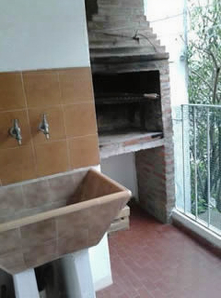 Dúplex y departamento para 4 personas en Mar de Ajó miniatura 11