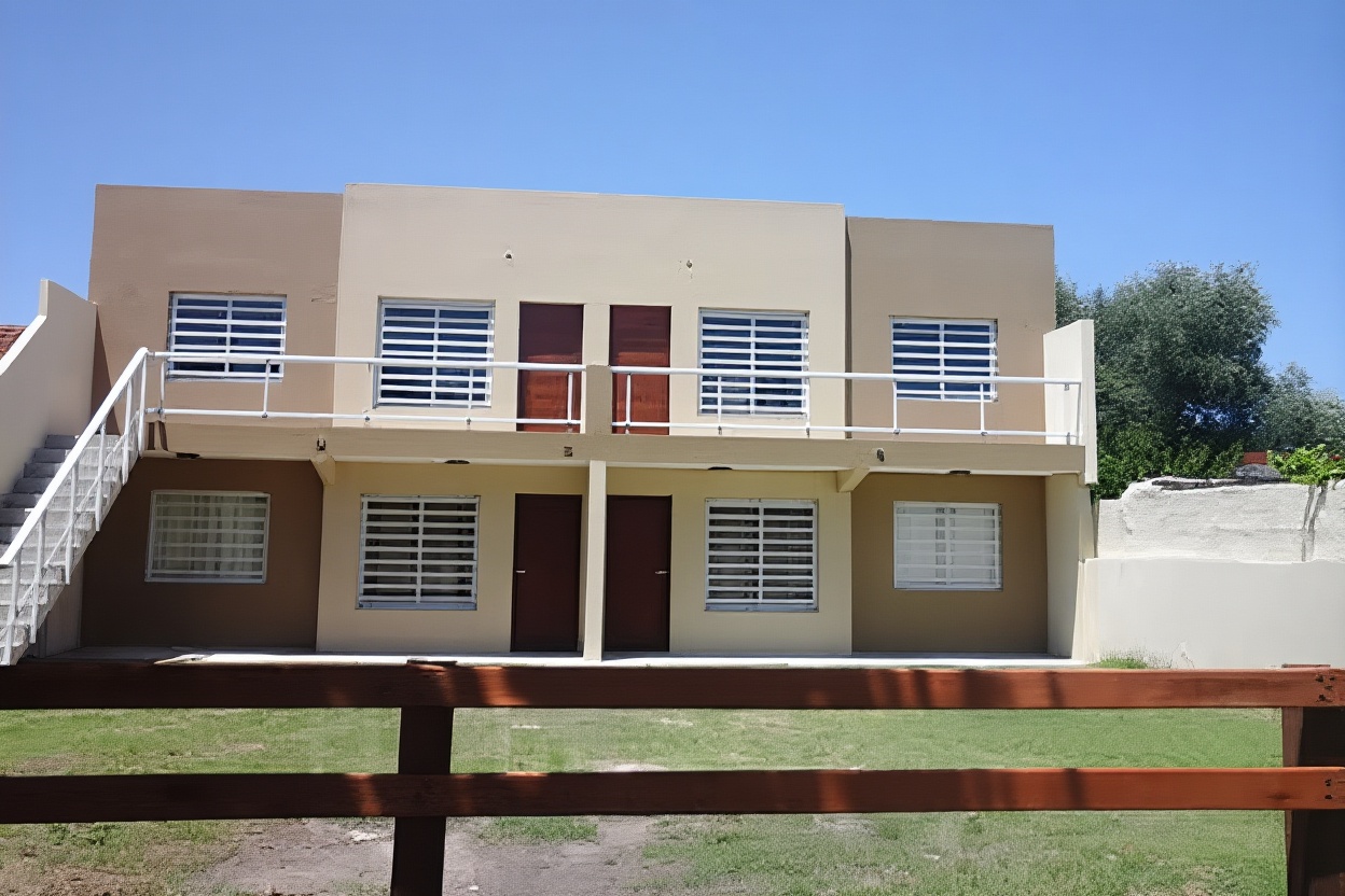 Dúplex con pileta y parrilla a 70 metros del mar en Mar del Tuyú