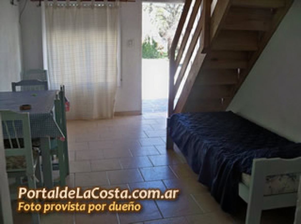 Dúplex con pileta y parrilla a 70 metros del mar en Mar del Tuyú miniatura 12