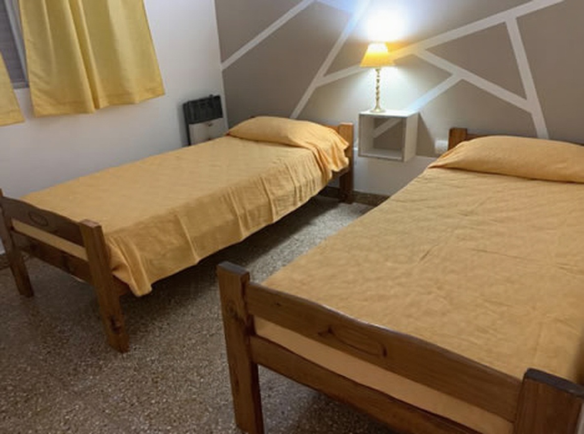 Chalet con WiFi a 400 metros del mar en Mar del Tuyú miniatura 7