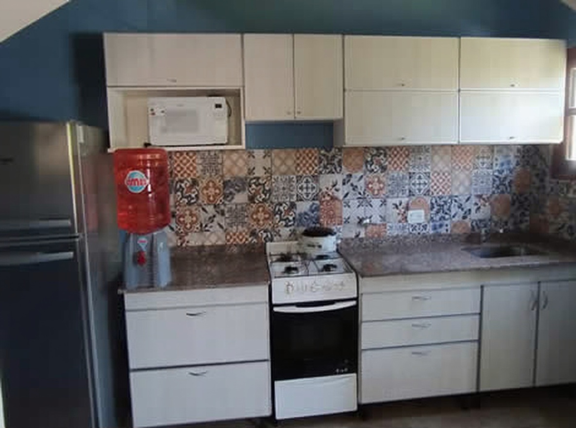 Cabaña con parque y parrilla en Mar del Tuyú miniatura 3