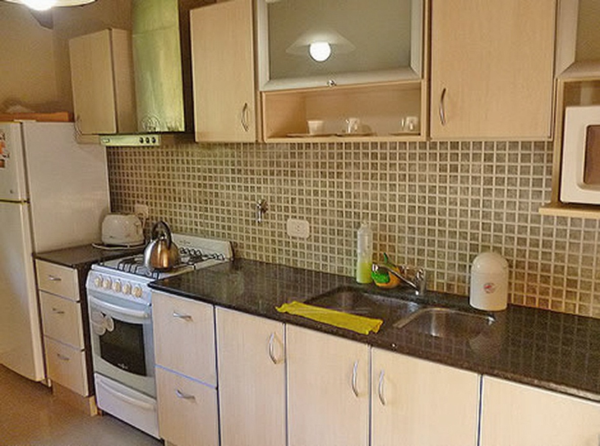 Chalet de 3 dormitorios en Costa del Este miniatura 5