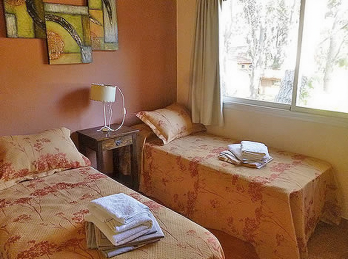 Chalet con cochera en Costa del Este miniatura 10