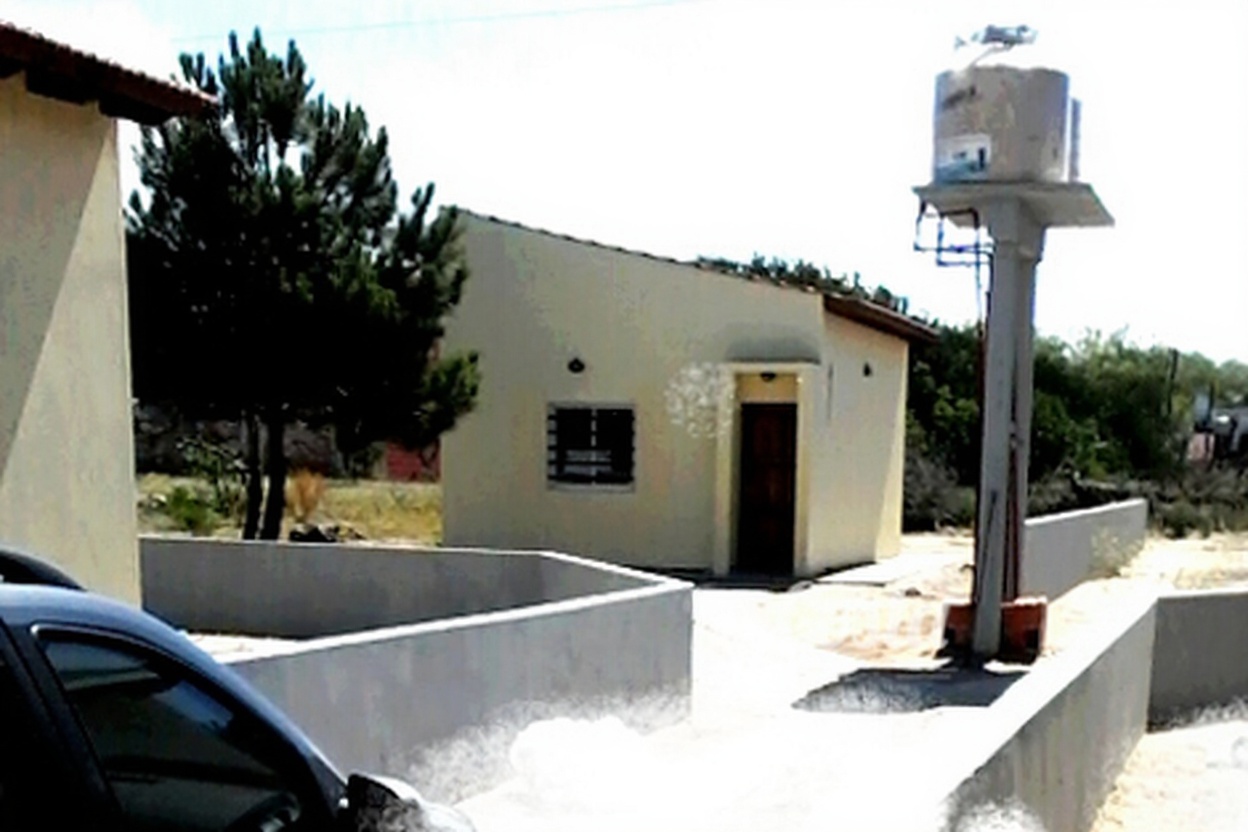 Monoambiente con cochera y parrilla a 150 metros del mar en Costa Chica miniatura 2