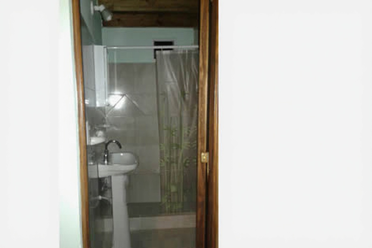 Monoambiente con cochera y parrilla a 150 metros del mar en Costa Chica miniatura 7