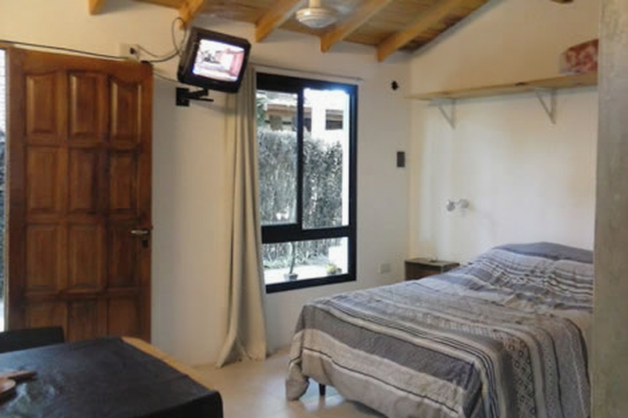 Monoambiente con patio y parrilla a 200 metros del mar en Costa del Este