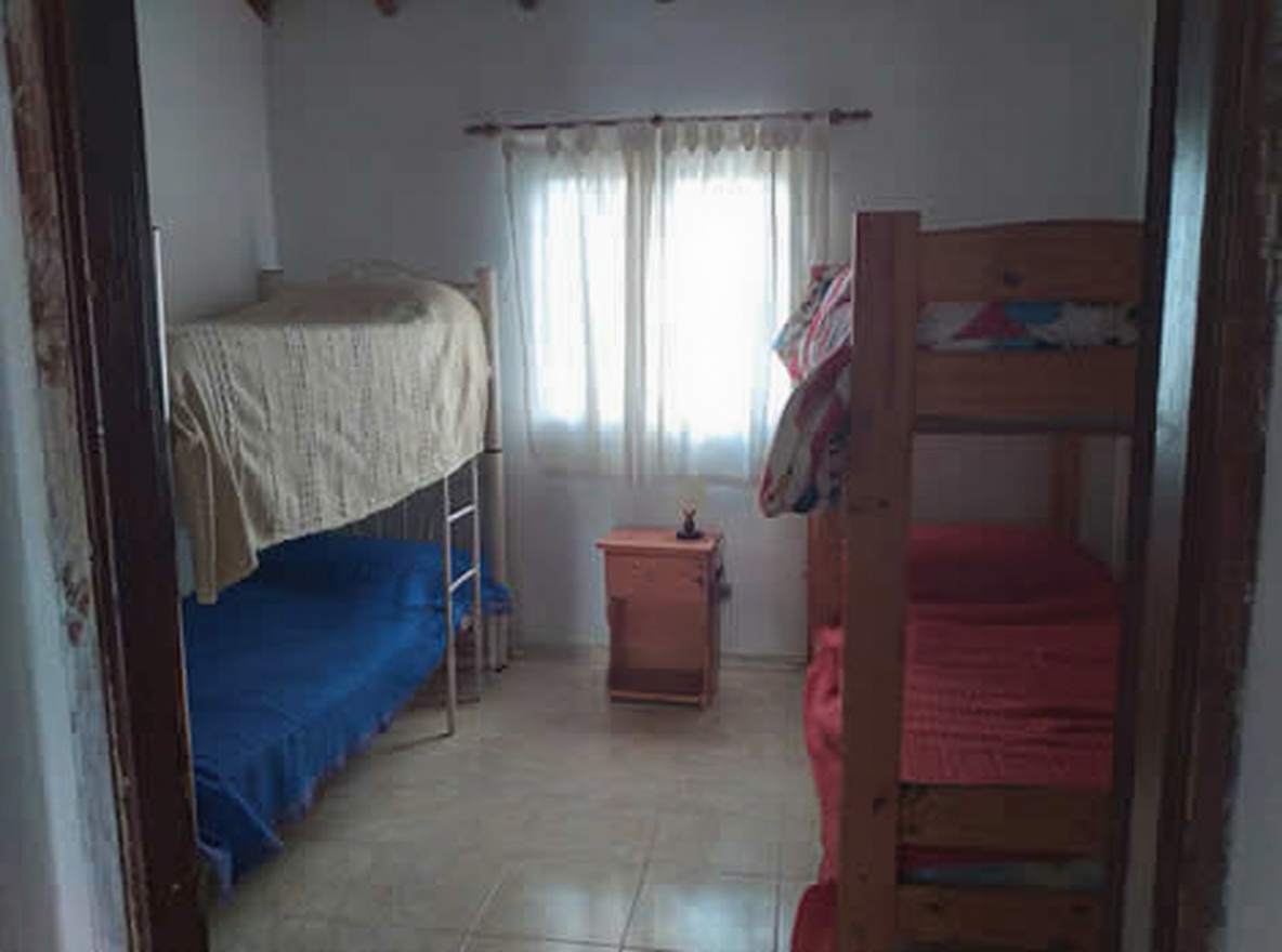 Tríplex con patio y parrilla a 300 metros del mar en Mar del Tuyú miniatura 7