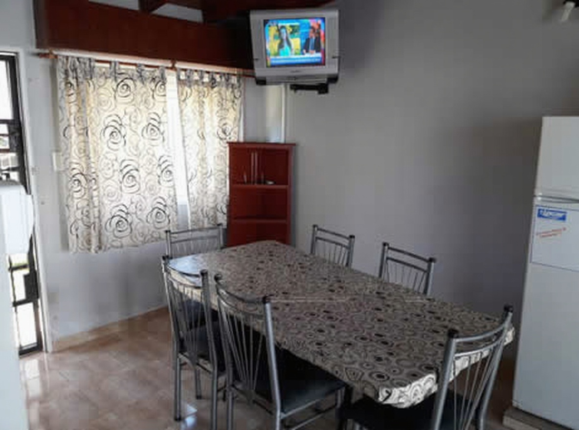 Tríplex con cochera y parrilla en Santa Teresita miniatura 3