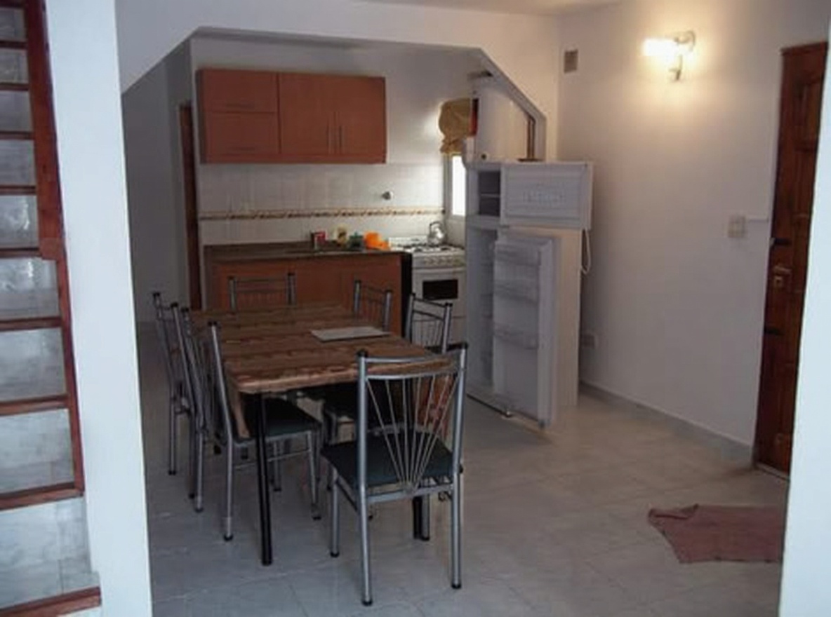 Tríplex con cochera y parrilla en Santa Teresita miniatura 4