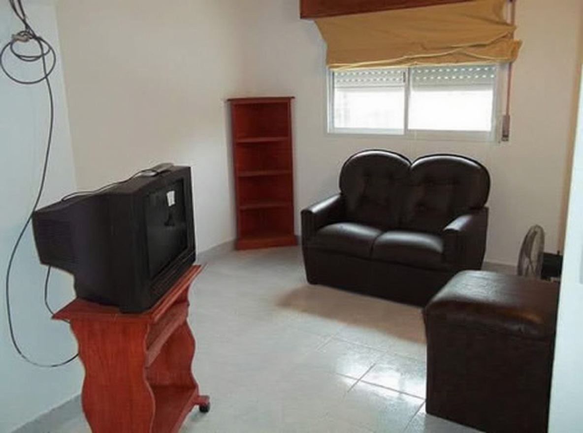 Tríplex con cochera y parrilla en Santa Teresita miniatura 5