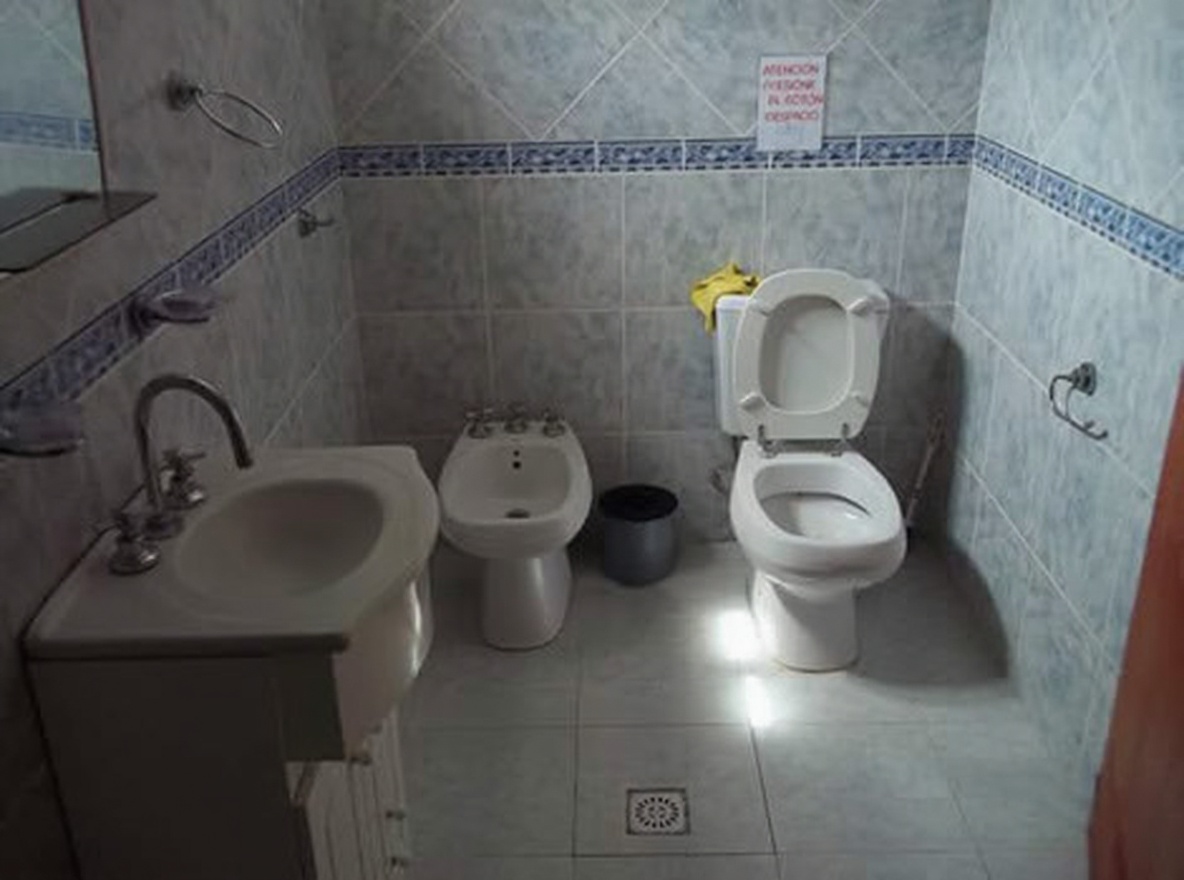 Tríplex con cochera y parrilla en Santa Teresita miniatura 12